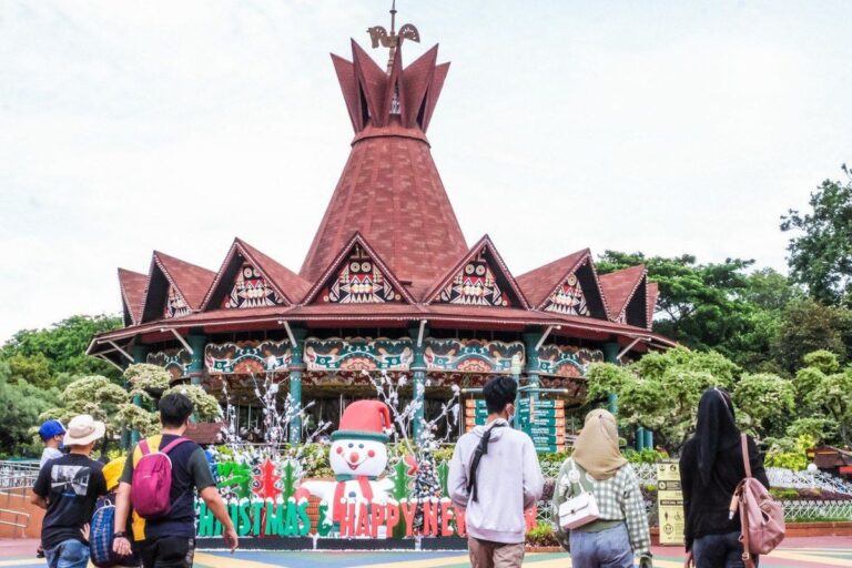 5 Ide Liburan Keluarga Saat Libur Sekolah Anak