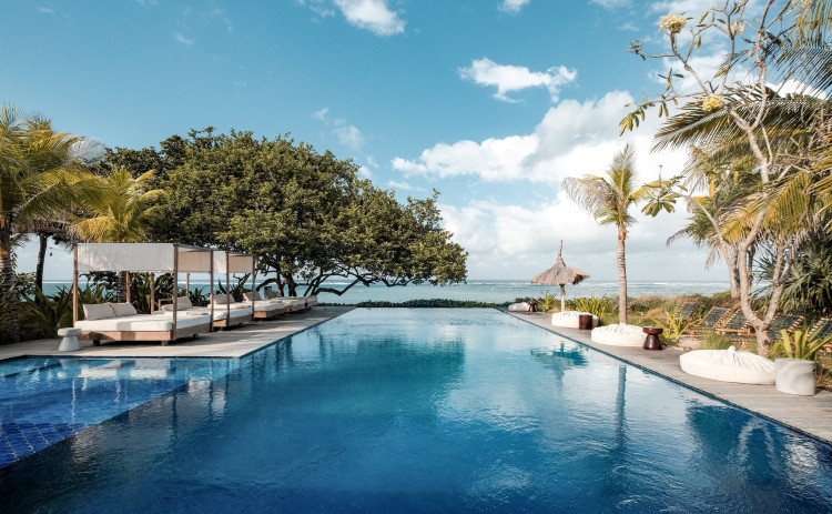 Nikmati Liburan Akhir Tahun yang Memesona di Amber Lombok Beach Resort