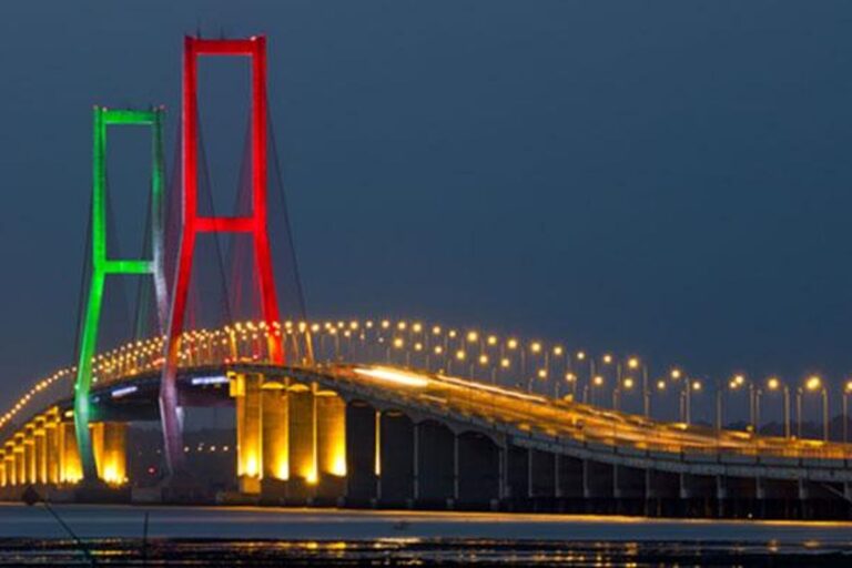 5 Destinasi Wisata Terbaik di Surabaya & Sekitarnya