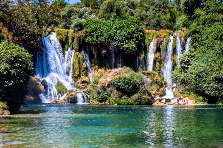 3 Destinasi Wisata Luar Negeri yang Bebas Visa