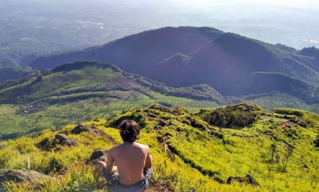 Melihat Keindahan Dari Puncak Gunung Ungaran di Semarang Yang Menajubkan