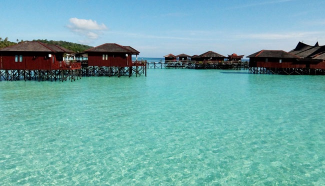 Wisata kepulauan Derawan di Kalimantan Timur Yang Menajubkan
