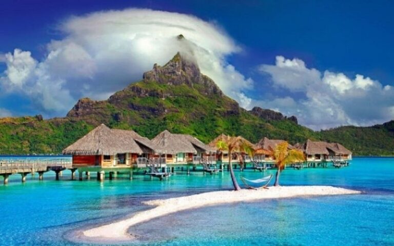 Wisata Pantai Tanjung Lesung di Barat Jawa yang selalu banyak orang kunjungin