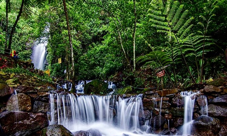 2 Wisata Air Terjun Talang dan Air Terjun Dlundung Di Mojokerto Yang Terkemal