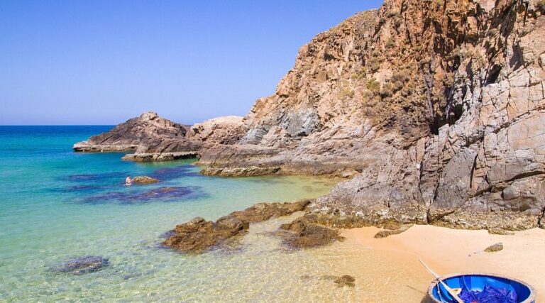 4 Tempat Wisata Alam Di Quy Nhon Yang Keren dan Harus di Kunjungin