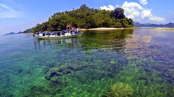 Wisata Pulau Legundi di Lampung Pemandangan yang Bergitu Indah dan Menajubkan